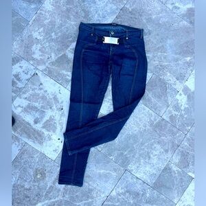 D&G Jeans
Size 29